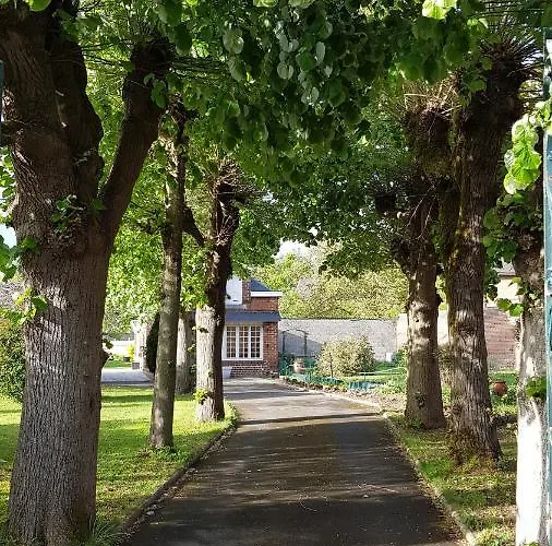 - Le Petit Château Avesnois - Tv - Wifi - Sdb Privée - Cuisine Partagée Avesnes-sur-Helpe
