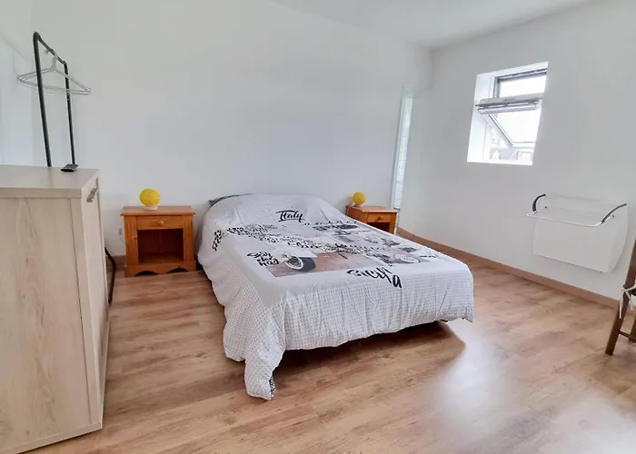 - Le Petit Château Avesnois - Tv - Wifi - Sdb Privée - Cuisine Partagée Appartement *